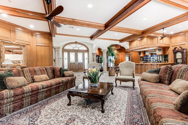 11710 Elmscourt, San Antonio, TX 78230