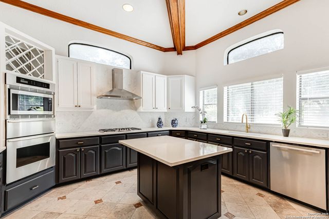 11710 Elmscourt, San Antonio, TX 78230