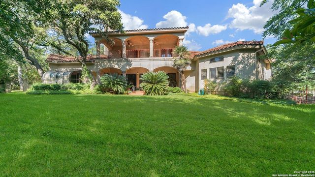 11710 Elmscourt, San Antonio, TX 78230