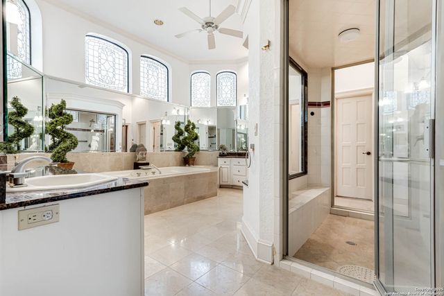 11710 Elmscourt, San Antonio, TX 78230