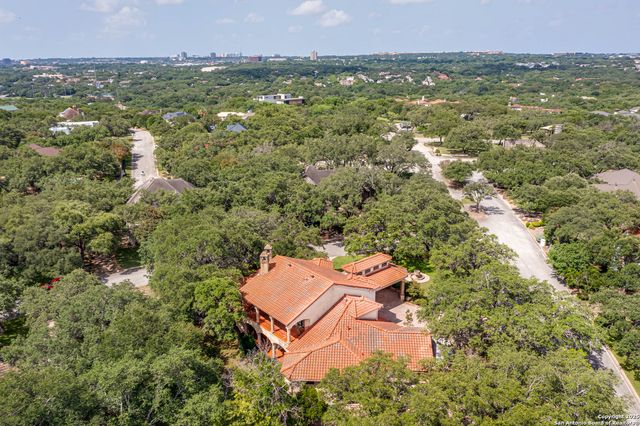 11710 Elmscourt, San Antonio, TX 78230