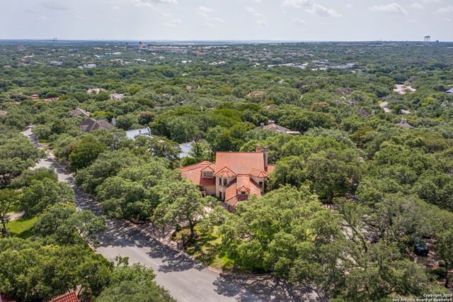 11710 Elmscourt, San Antonio, TX 78230