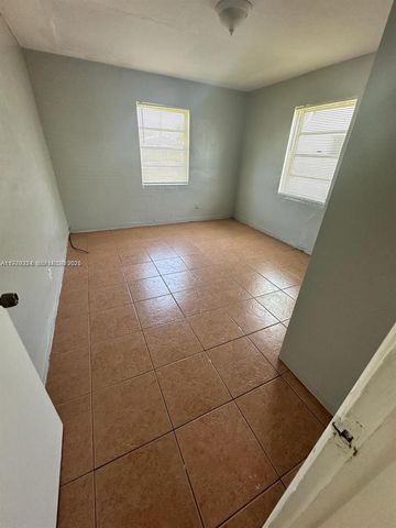 756 NW 5th Street, Hallandale Beach, FL 33009