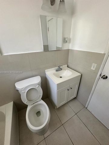 756 NW 5th Street, Hallandale Beach, FL 33009