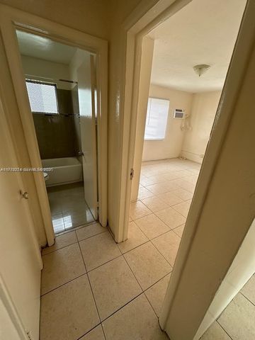 756 NW 5th Street, Hallandale Beach, FL 33009