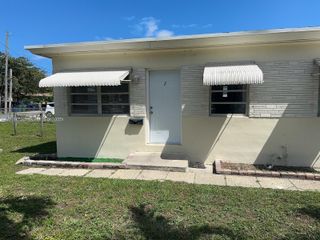 756 NW 5th Street, Hallandale Beach, FL 33009