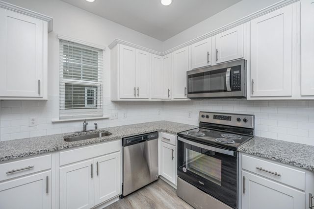 2003 E Patterson Point, Hanahan, SC 29410
