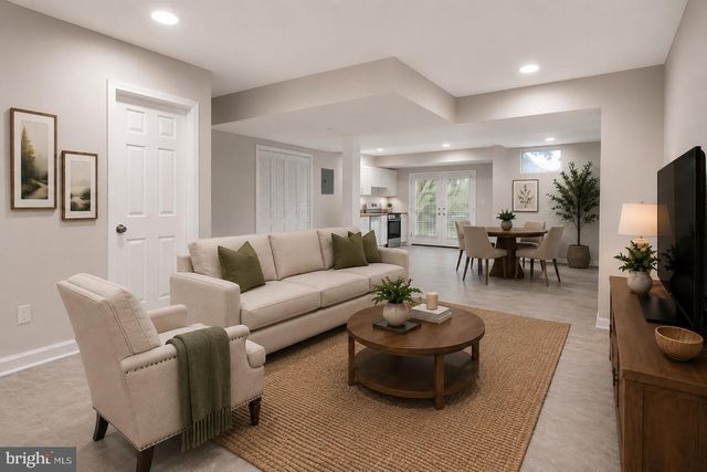 11508 DUCHESS DR, Fredericksburg, VA 22408
