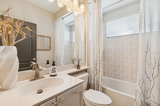 10413 APPLECROSS LANE, Tampa, FL 33626