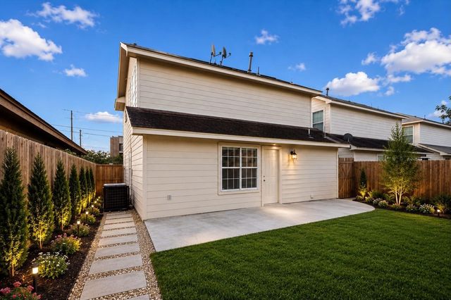 2106 Nettleton Street, Houston, TX 77004