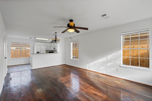 2106 Nettleton Street, Houston, TX 77004