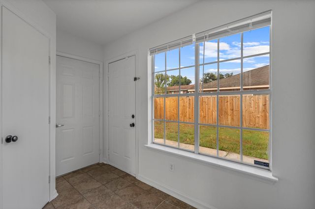 2106 Nettleton Street, Houston, TX 77004
