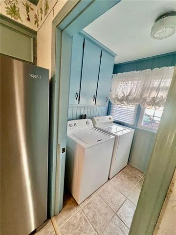 1216 W 4th Street, Coffeyville, KS 67337