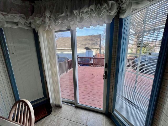 1216 W 4th Street, Coffeyville, KS 67337