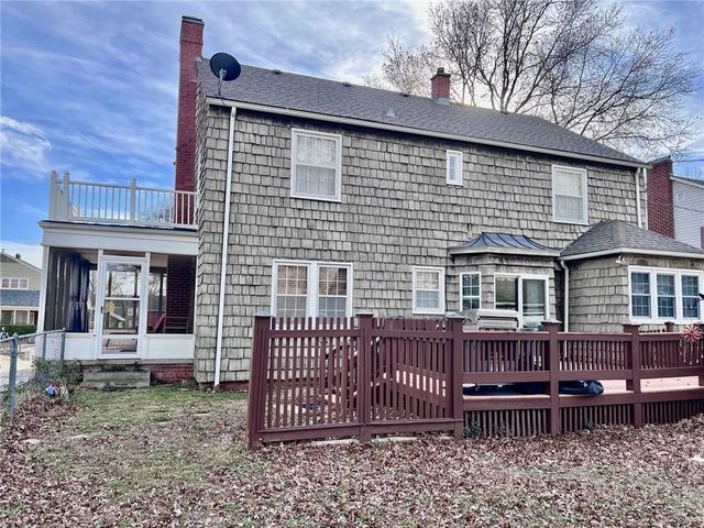 1216 W 4th Street, Coffeyville, KS 67337