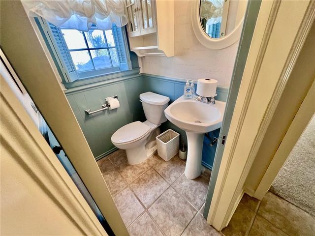 1216 W 4th Street, Coffeyville, KS 67337