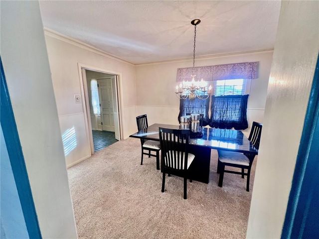 1216 W 4th Street, Coffeyville, KS 67337