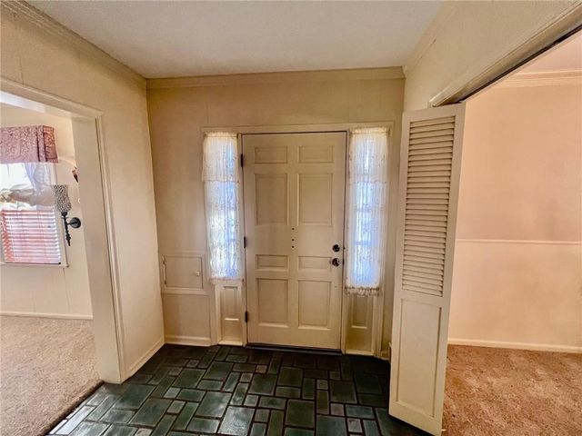 1216 W 4th Street, Coffeyville, KS 67337