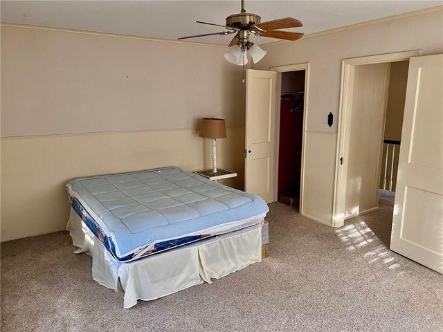 1216 W 4th Street, Coffeyville, KS 67337