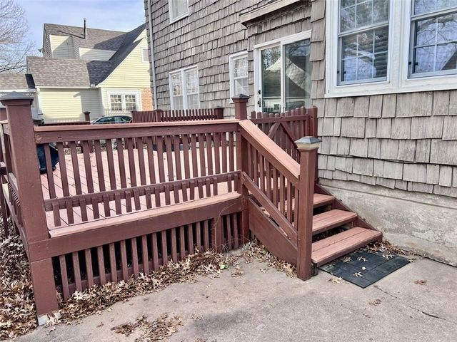 1216 W 4th Street, Coffeyville, KS 67337