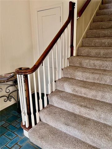 1216 W 4th Street, Coffeyville, KS 67337