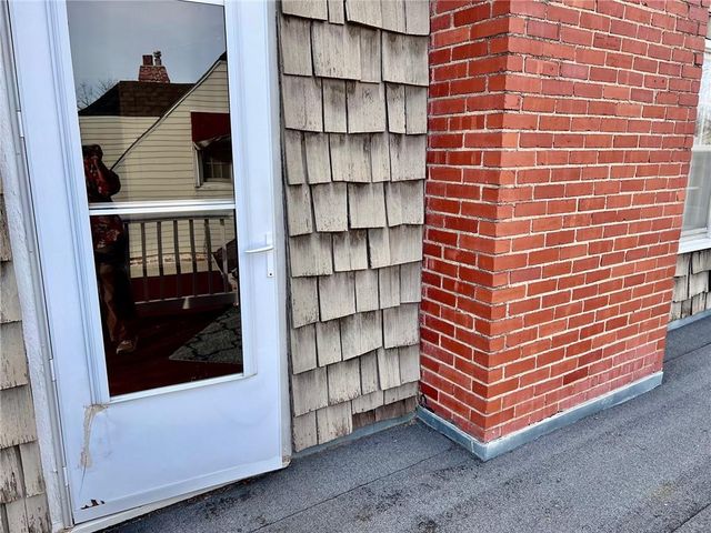 1216 W 4th Street, Coffeyville, KS 67337