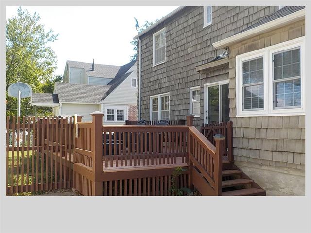 1216 W 4th Street, Coffeyville, KS 67337