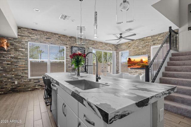 5041 E WOODRIDGE Drive, Scottsdale, AZ 85254