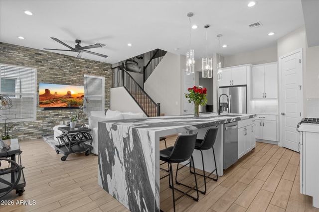 5041 E WOODRIDGE Drive, Scottsdale, AZ 85254