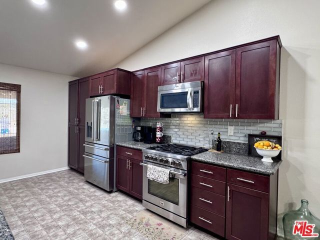 17794 Cabazon Road, Apple Valley, CA 92307