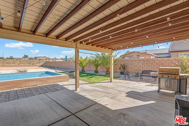 17794 Cabazon Road, Apple Valley, CA 92307