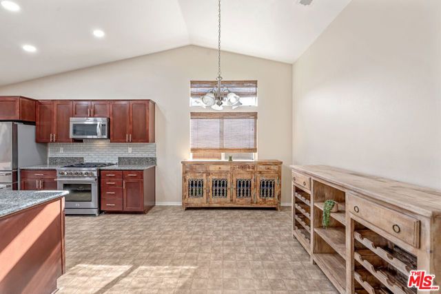 17794 Cabazon Road, Apple Valley, CA 92307