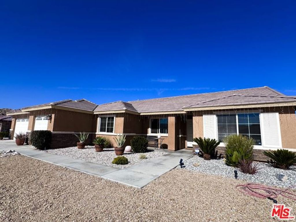 17794 Cabazon Road, Apple Valley, CA 92307