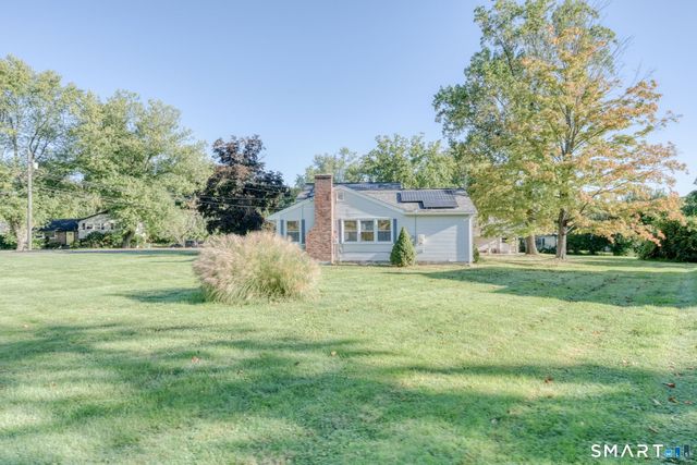 1128 Poqunock Avenue, Windsor, CT 06095