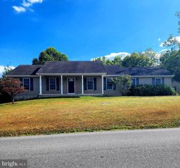 706 KOONTZTOWN RD, Hedgesville, WV 25427