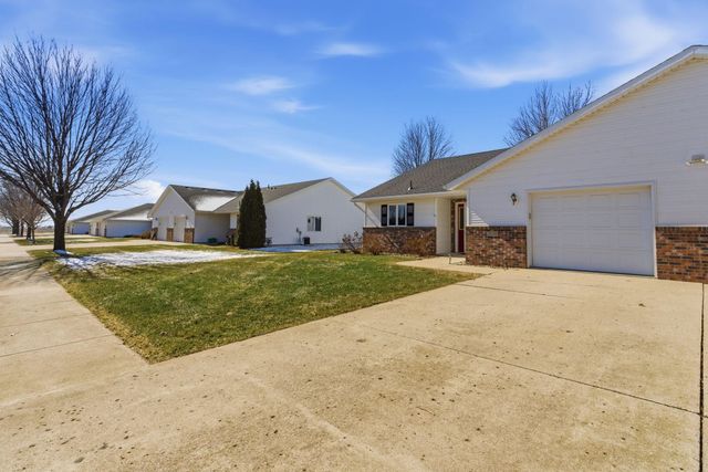 2608 10th Street SW, Willmar, MN 56201