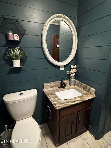 136 McClellan Rd, Madisonville, TN 37354