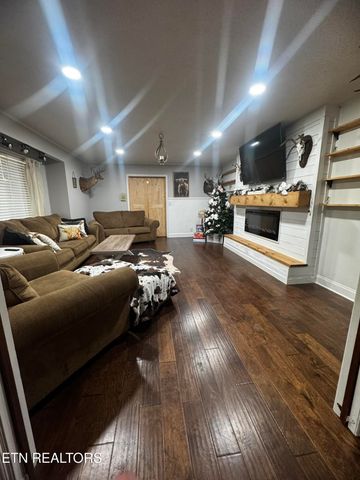 136 McClellan Rd, Madisonville, TN 37354