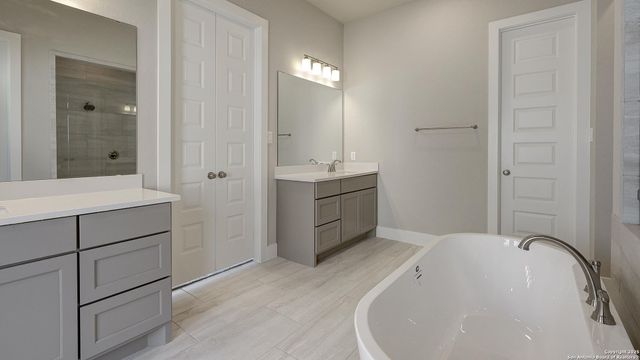 187 Hillside Park, San Antonio, TX 78253