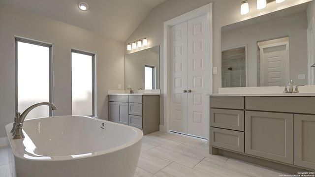 187 Hillside Park, San Antonio, TX 78253