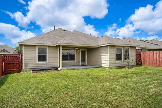 122 Sandstone TRL, Buda, TX 78610