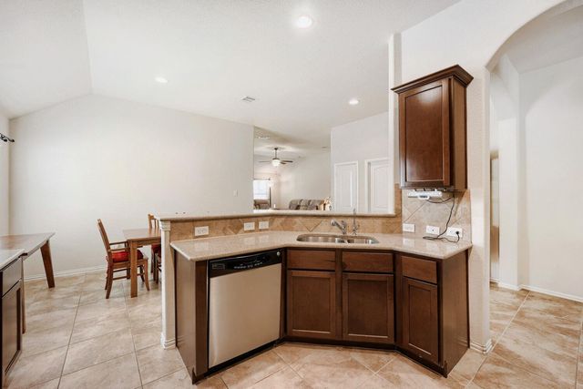 122 Sandstone TRL, Buda, TX 78610