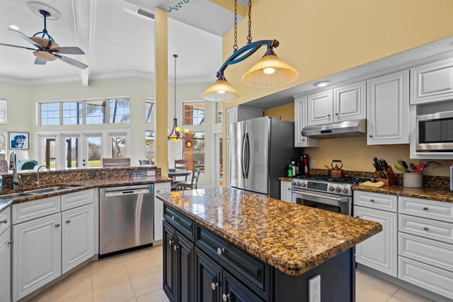 126 Marshside Dr, St Augustine, FL 32080