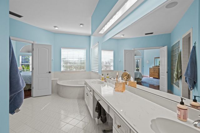 126 Marshside Dr, St Augustine, FL 32080