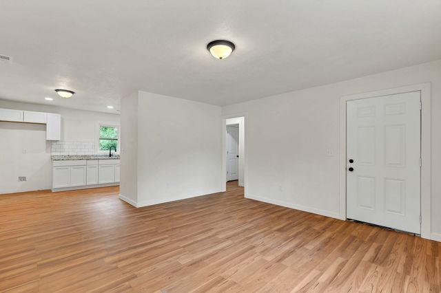 2612 N Green, Wichita, KS 67219