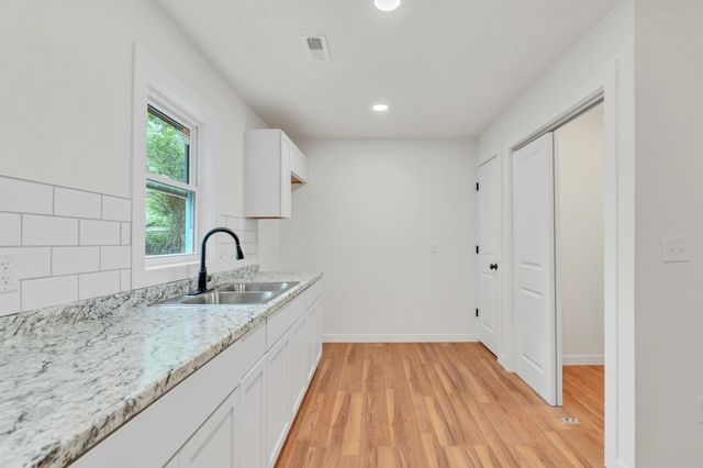 2612 N Green, Wichita, KS 67219