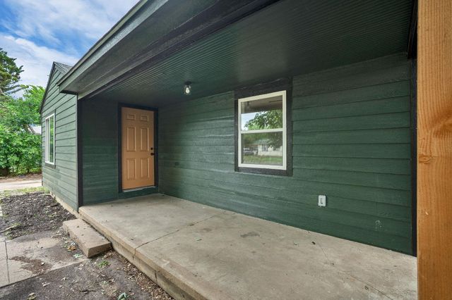 2612 N Green, Wichita, KS 67219