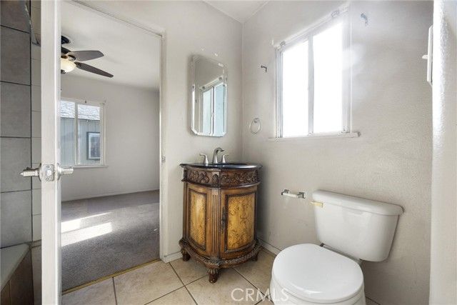 2829 Dracena Street, Bakersfield, CA 93304