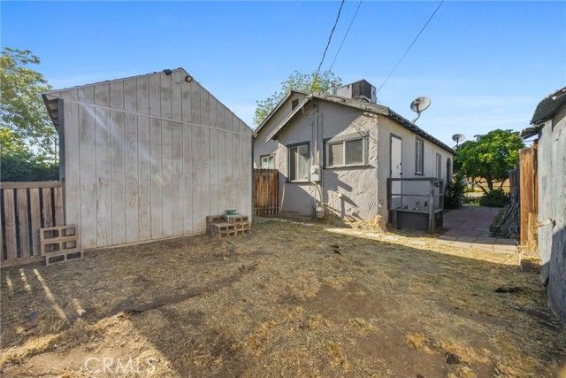 2829 Dracena Street, Bakersfield, CA 93304