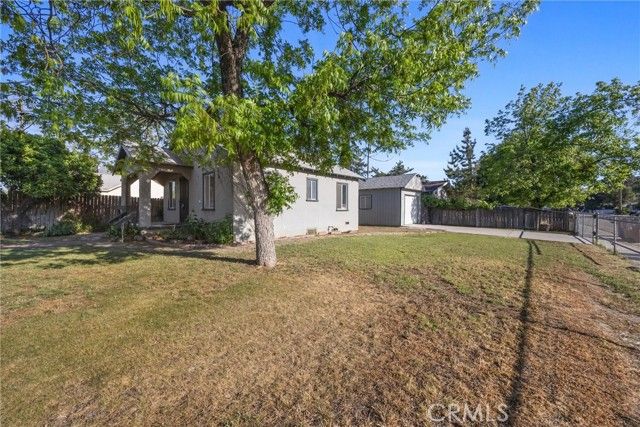 2829 Dracena Street, Bakersfield, CA 93304